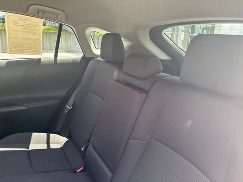 Used 2023 Toyota Venza LE AWD/4WD image 24