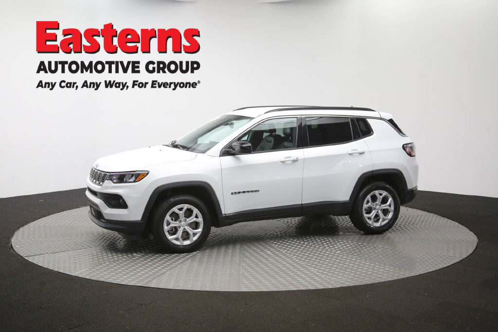 Used 2024 Jeep Compass Latitude AWD/4WD image 54