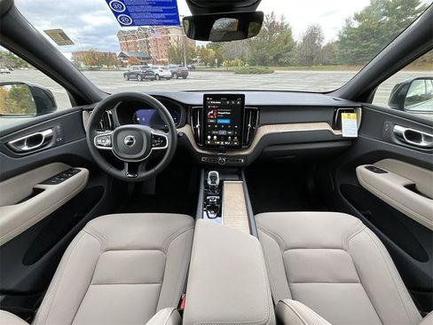 New 2026 Volvo XC60 B5 Plus w/ Protection Package Premier AWD/4WD image 5