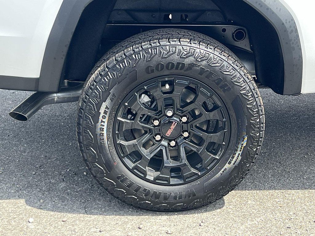 New 2026 GMC Canyon Elevation RWD image 31