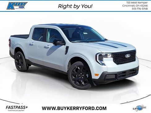 New 2026 Ford Maverick Lariat w/ Black Appearance Package image 1