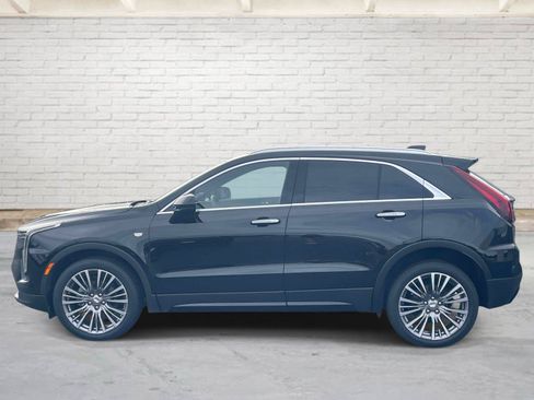 Certified 2024 Cadillac XT4 Premium Luxury FWD image 11