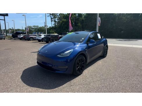 Used 2022 Tesla Model Y Long Range AWD/4WD image 9
