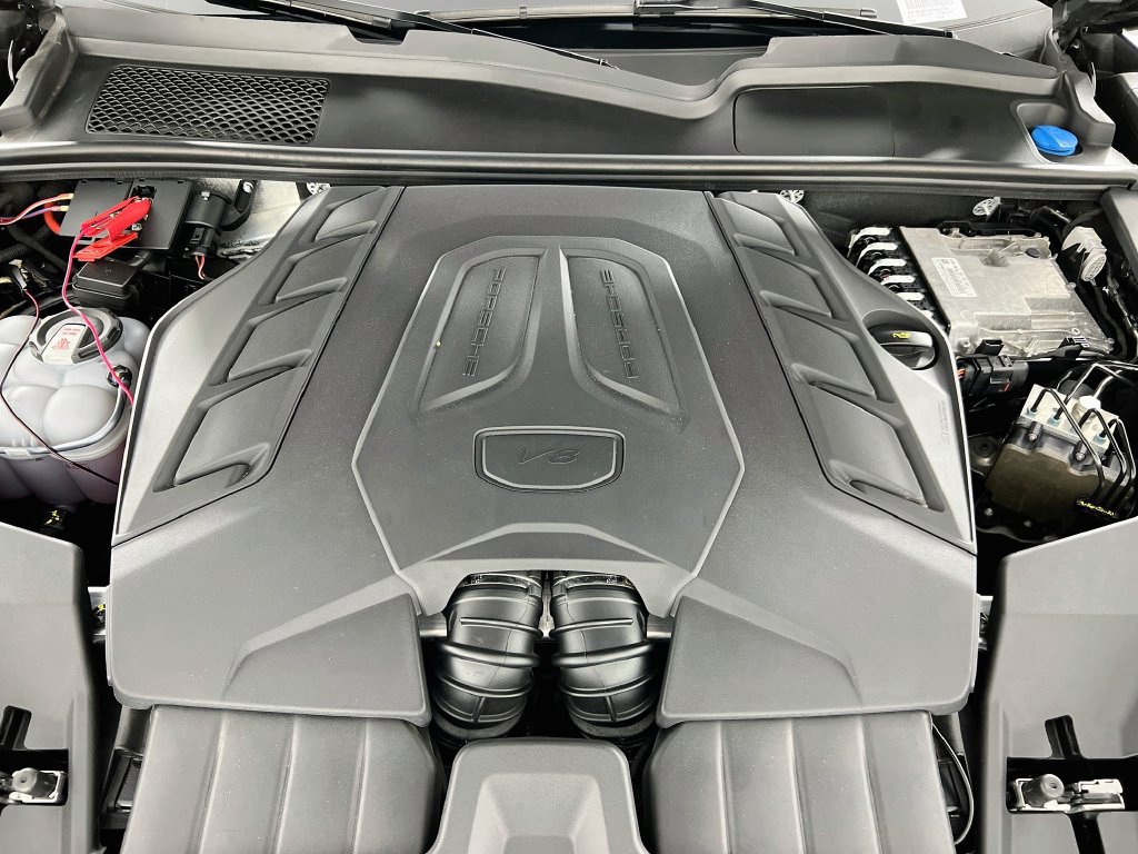 Certified 2026 Porsche Cayenne S AWD/4WD image 32