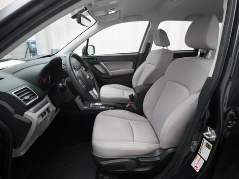 Used 2017 Subaru Forester 2.5i w/ Alloy Wheel Package image 7