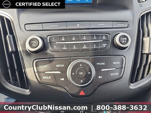 Used 2018 Ford Focus SE image 15