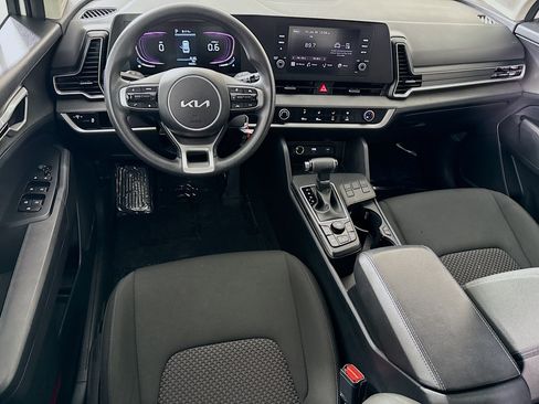 Used 2024 Kia Sportage LX FWD image 17