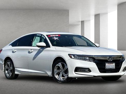 Used 2018 Honda Accord EX image 2