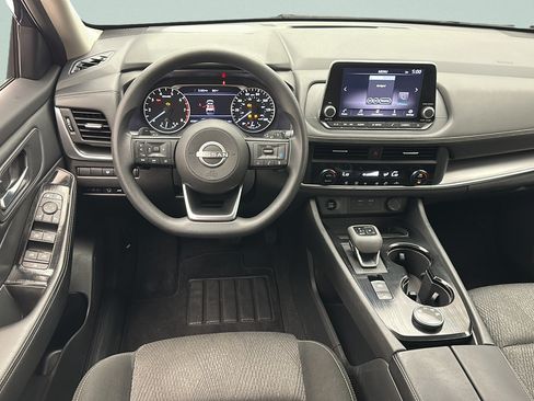 Used 2024 Nissan Rogue SV AWD/4WD image 10