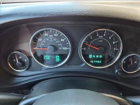 Used 2014 Jeep Wrangler Unlimited Rubicon w/ Connectivity Group AWD/4WD image 10