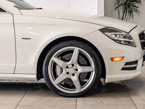 Used 2012 Mercedes-Benz CLS 550 4MATIC image 10