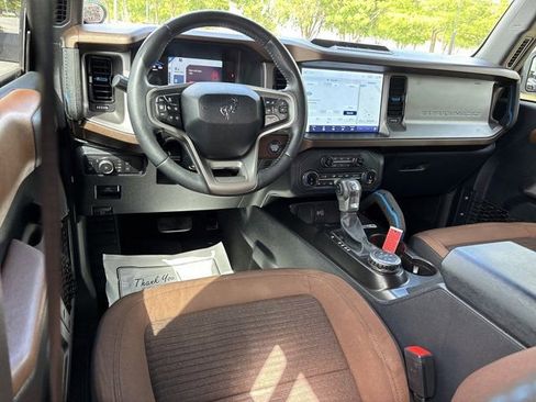 Used 2022 Ford Bronco Outer Banks w/ Sasquatch Package AWD/4WD image 18