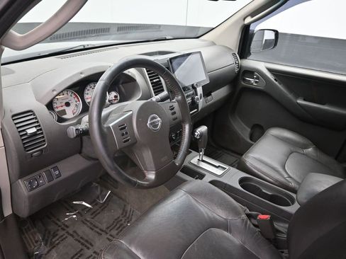Used 2011 Nissan Frontier PRO-4X w/ Pro-4x Luxury Pkg AWD/4WD image 14
