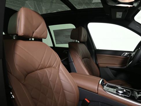 New 2026 BMW X5 xDrive40i w/ M Sport Package image 32