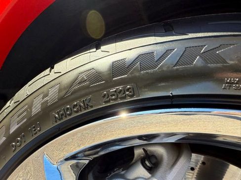 Used 2010 Chevrolet Corvette Grand Sport w/ Preferred Equipment Group image 11