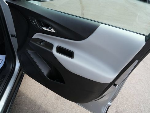 Used 2023 Chevrolet Equinox LS w/ LPO, Floor Liner Package AWD/4WD image 31