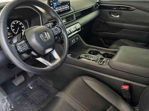 Used 2024 Honda Pilot EX-L image 4