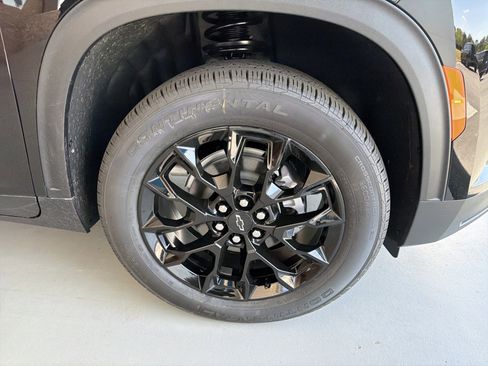 New 2026 Chevrolet Traverse LT image 12