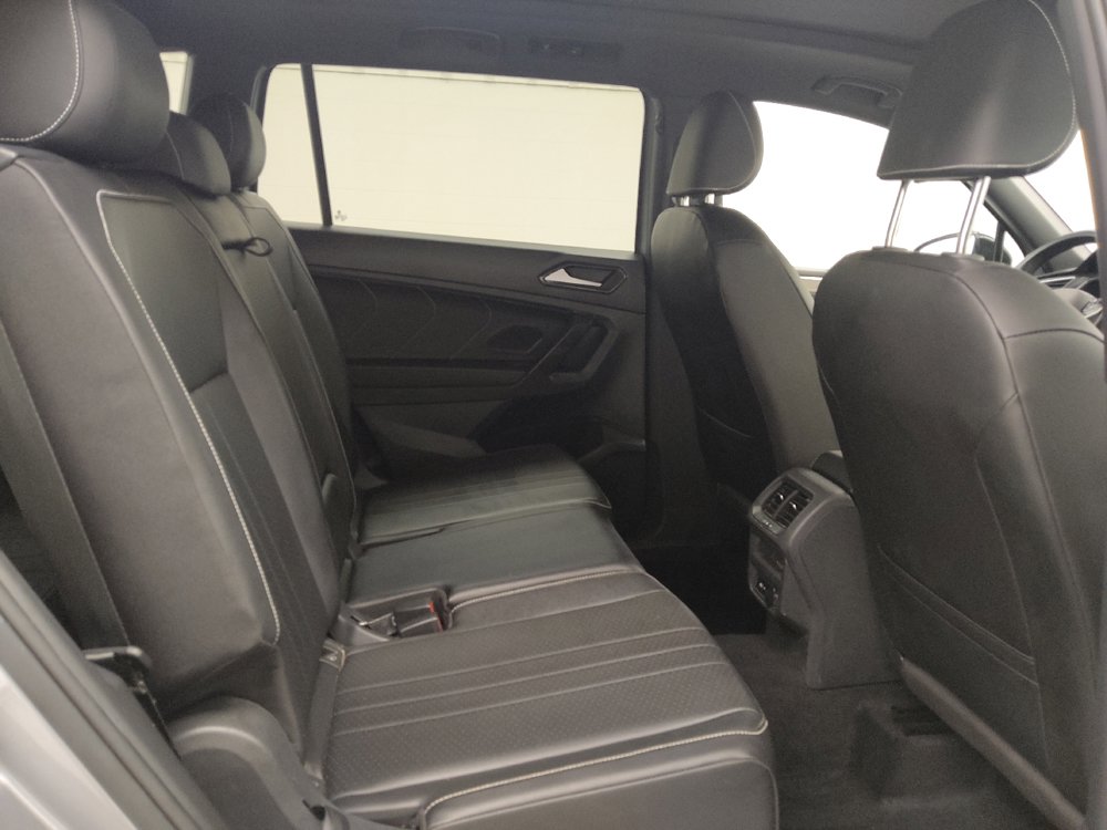 Used 2022 Volkswagen Tiguan SE R-Line FWD image 19
