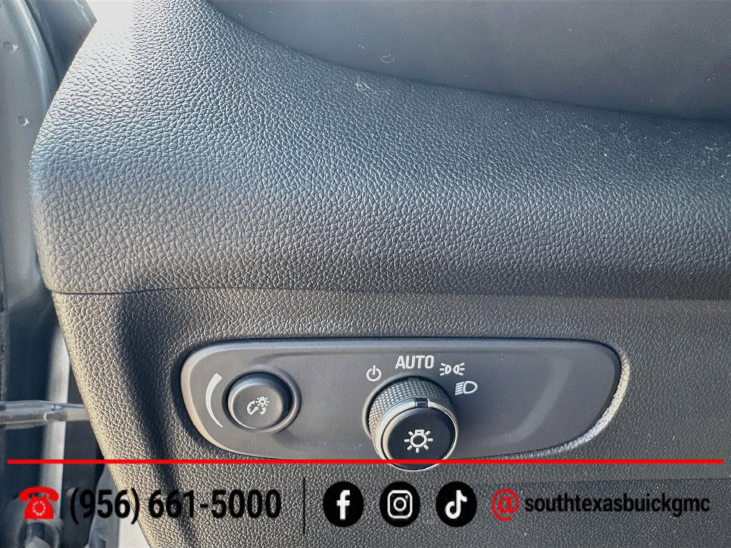 Used 2023 Buick Envision Essence AWD/4WD image 20