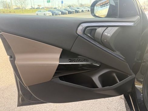 Used 2025 BMW X3 M50 w/ Premium Package image 9