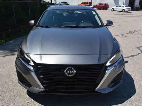 Used 2023 Nissan Altima 2.5 SL AWD/4WD image 2