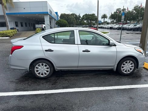 Used 2018 Nissan Versa S Plus FWD image 19