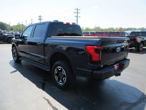 Used 2022 Ford F150 Lightning XLT AWD/4WD image 9