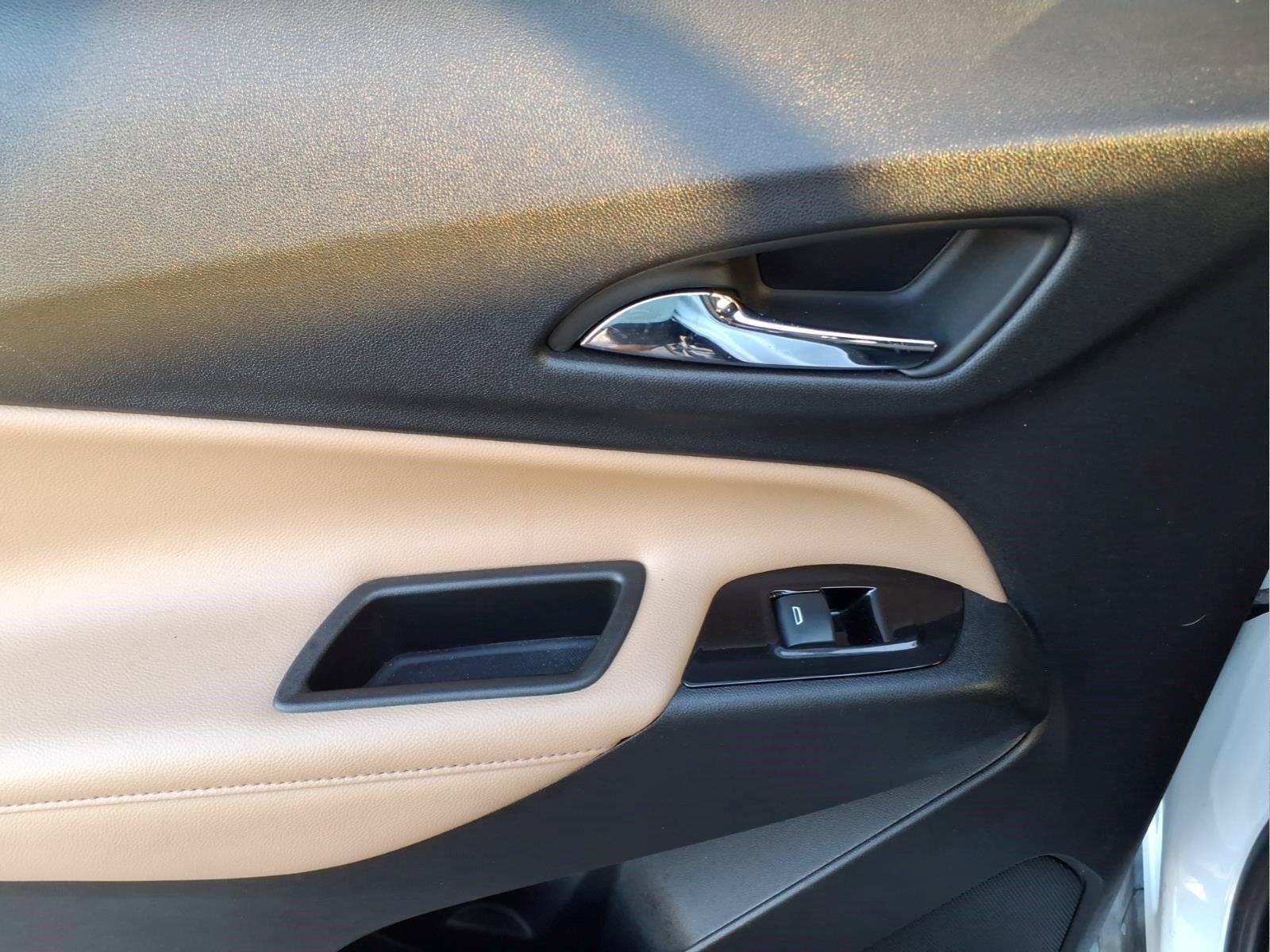 Used 2024 Chevrolet Equinox Premier FWD image 13