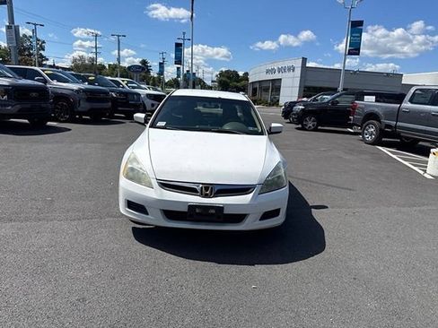 Used 2007 Honda Accord SE image 2