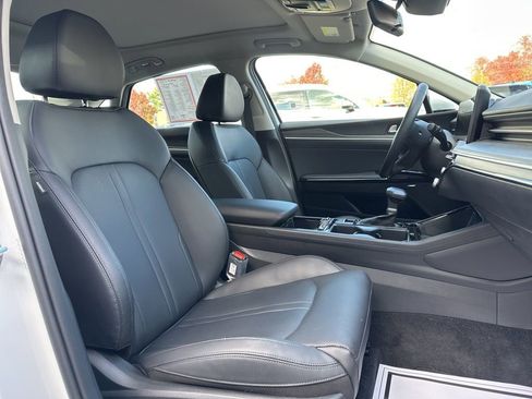 Used 2025 Kia K5 EX image 14