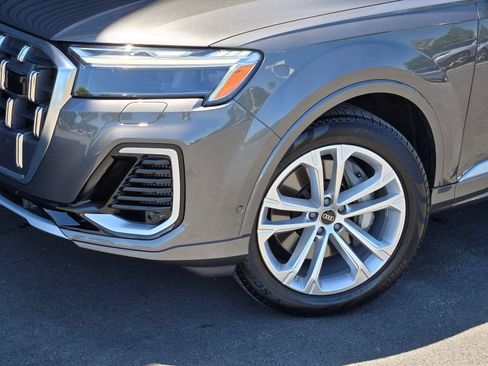 Used 2025 Audi Q7 3.0T Premium Plus AWD/4WD image 10