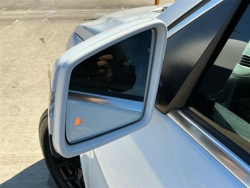 Used 2016 Mercedes-Benz GL 450 4MATIC image 12