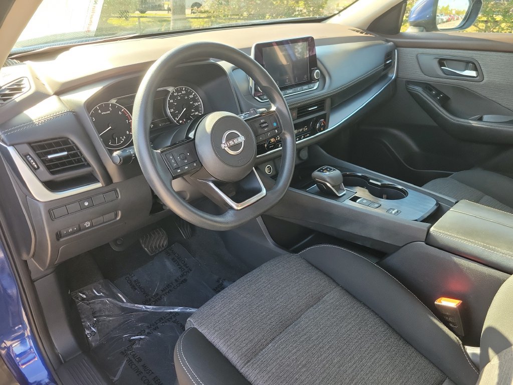 Certified 2023 Nissan Rogue SV FWD image 15