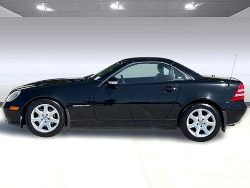 Used 2001 Mercedes-Benz SLK 230 image 2