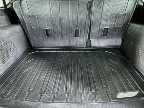 Used 2025 GMC Yukon XL AT4 w/ LPO, Floor Liner Package AWD/4WD image 40
