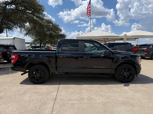 Used 2022 Ford F150 XL w/ STX Black Appearance Package AWD/4WD image 8