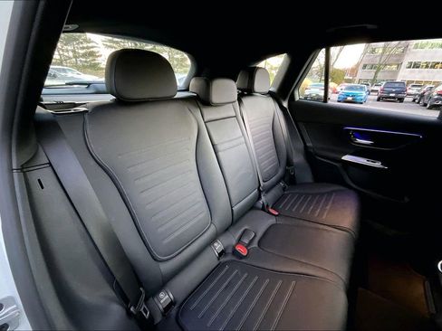 Certified 2025 Mercedes-Benz GLC 43 AMG 4MATIC image 29