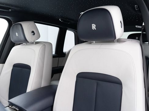 Used 2026 Rolls-Royce Cullinan AWD/4WD image 17