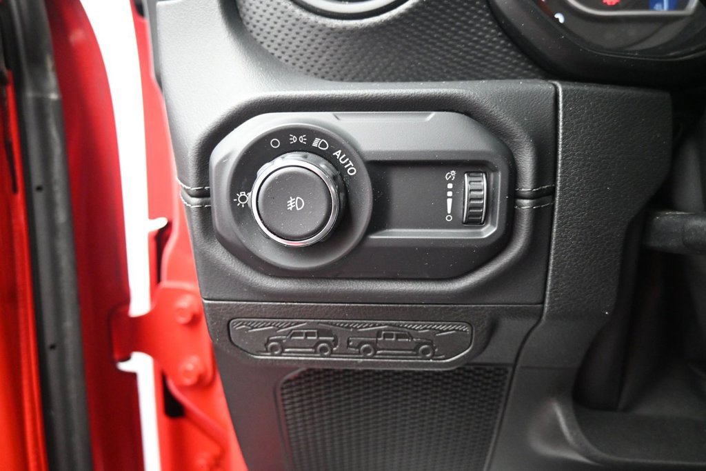 Used 2024 Jeep Wrangler Unlimited Rubicon AWD/4WD image 20