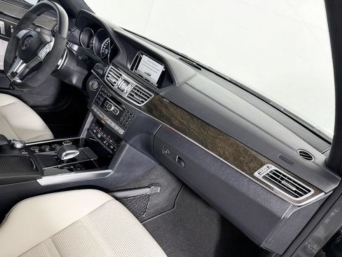 Used 2014 Mercedes-Benz E 63 AMG S-Model image 56