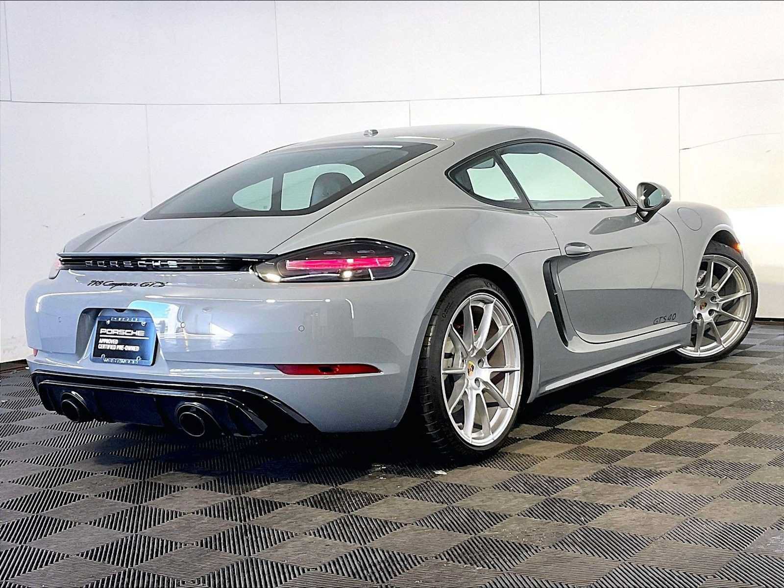 Certified 2025 Porsche 718 Cayman GTS RWD image 7