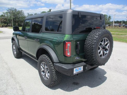 New 2025 Ford Bronco Badlands image 5