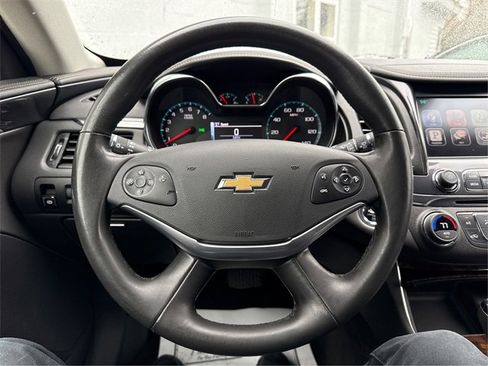 Used 2015 Chevrolet Impala LTZ image 17