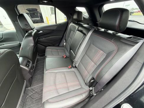 Certified 2024 Chevrolet Equinox RS FWD image 25