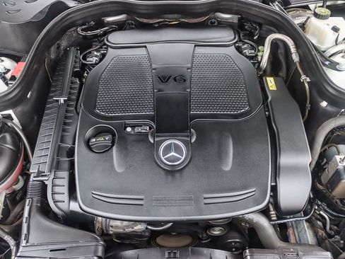 Used 2014 Mercedes-Benz E 350 4MATIC Sedan image 26