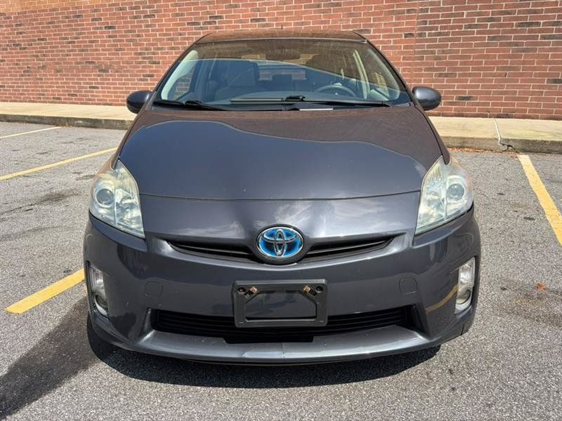 Used 2011 Toyota Prius Three w/ Solar Roof Pkg FWD image 2