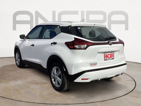 Used 2023 Nissan Kicks S image 12