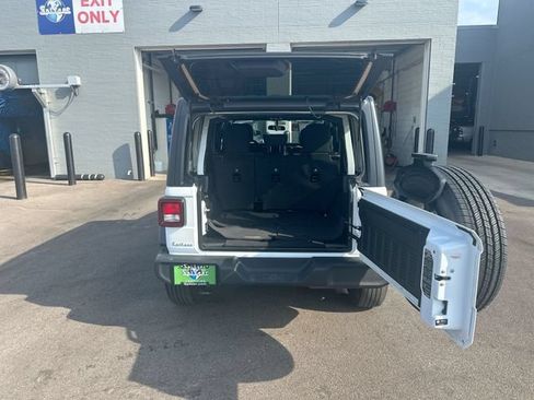 Used 2023 Jeep Wrangler Unlimited Sport AWD/4WD image 24