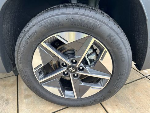 Used 2025 Hyundai Tucson SEL AWD/4WD image 14